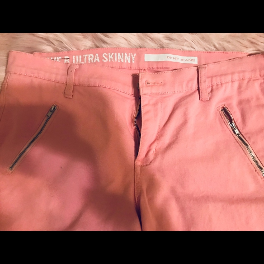 Donna Karan Ave B Ultra Skinny Jeans PinK - Picture 7 of 8